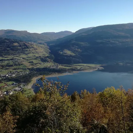 Vakantiehuis Mountainside In Voss With A Great View Skulestadmo