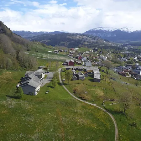 Mountainside In Voss With A Great View * Skulestadmo
