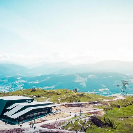 Vakantiehuis Mountainside In Voss With A Great View Skulestadmo